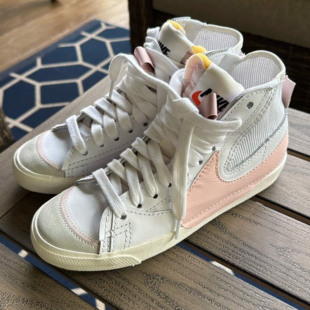 NWOT Nike Blazers